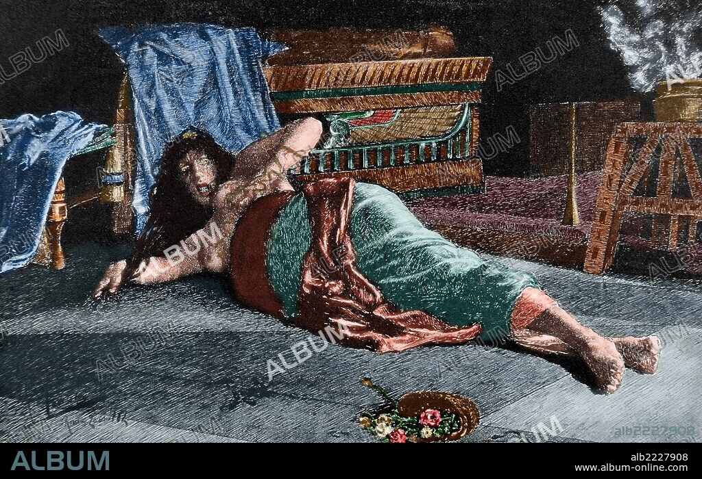 CLEOPATRA VII FILOPATOR (69 a. C. -30 a. C.). Ultima reina de Egipto de la dinastía lágida (51 a. C. -30 a. C.). Grabado que representa "LA MUERTE DE CLEOPATRA", al saber que iba a ser conducida a Roma como prisionera, se dio muerte. Según la tradición, se hizo morder por una áspid. Grabado de "La Ilustración Artística", año 1888. Coloreado.