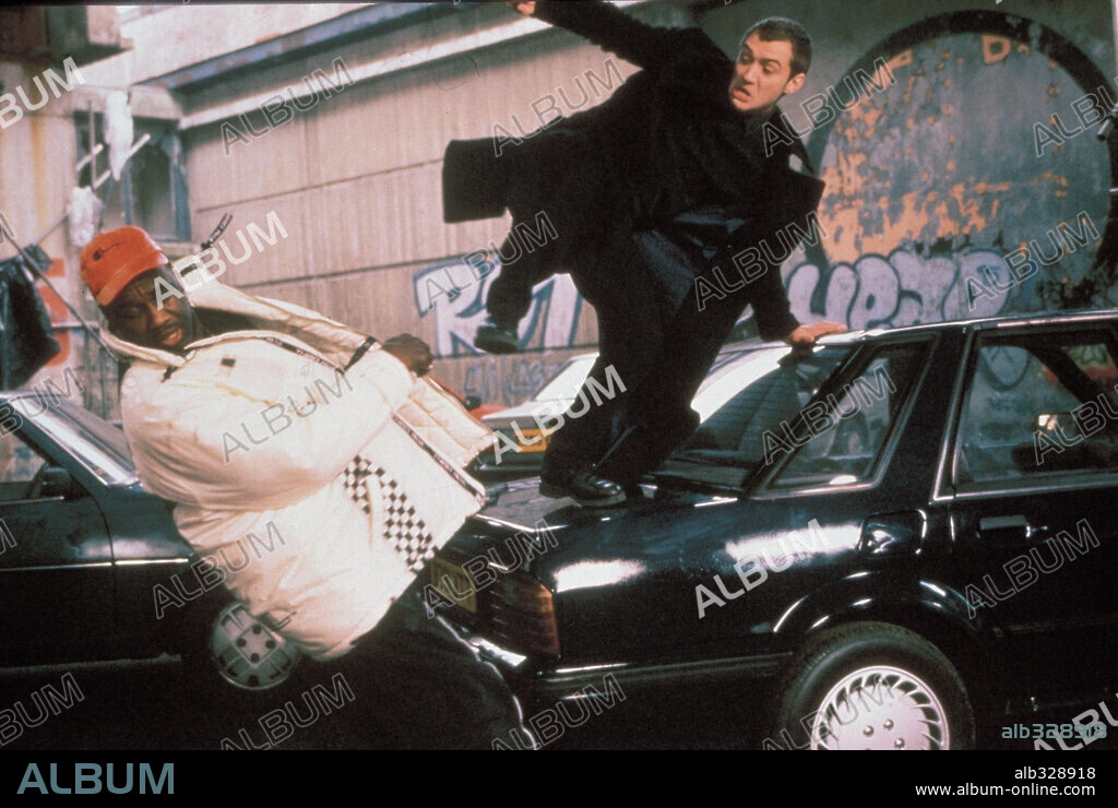 JUDE LAW en LA SABIDURÍA DE LOS COCODRILOS, 1998 (THE WISDOM OF THE CROCODILES), dirigida por PO CHIH LEONG. Copyright ZENITH PRODS.
