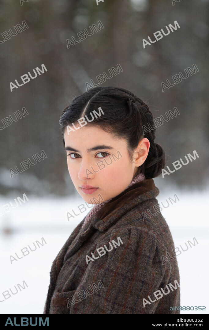 SARA MONTPETIT en MARIA CHAPDELAINE, 2021, dirigida por SEBASTIEN PILOTE. Copyright Item 7 / Multipix Management.