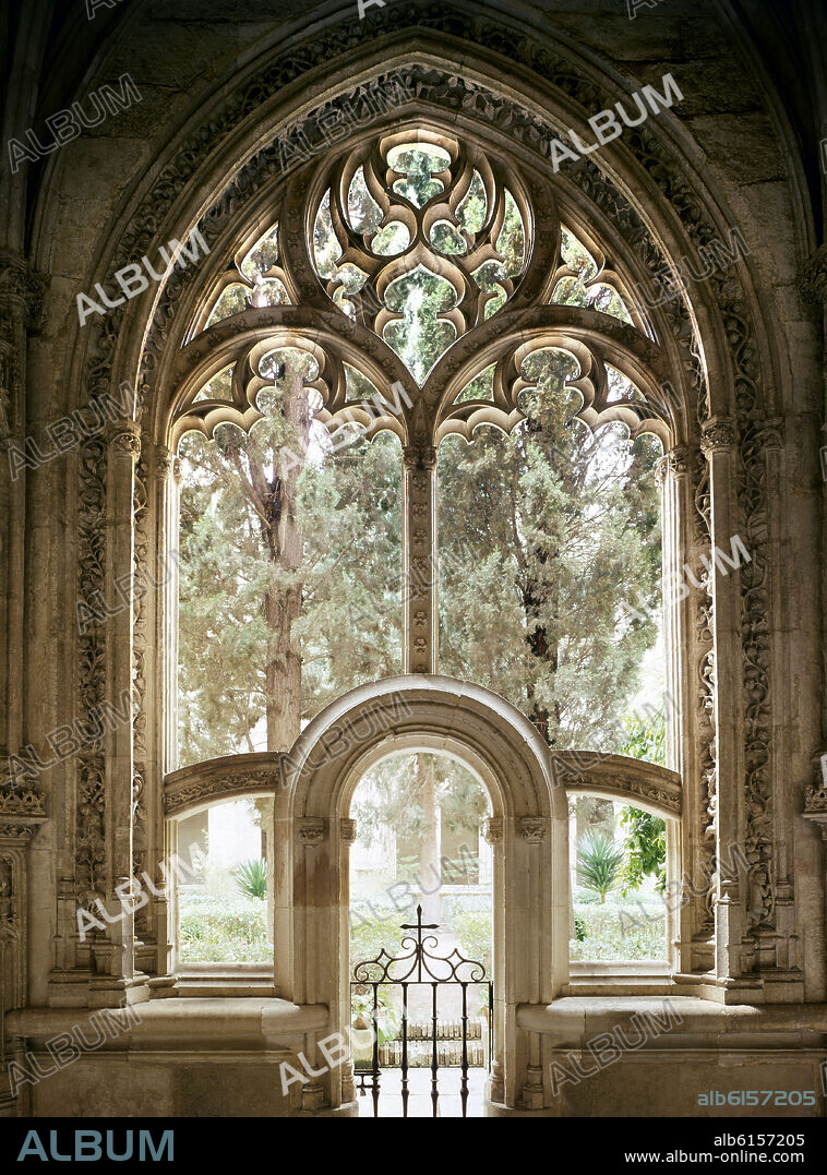 PUERTA DE ACCESO AL INTERIOR DEL CLAUSTRO-GOTICO FLAMIGERO-ESTILO REYES CATOLICOS-S XV.