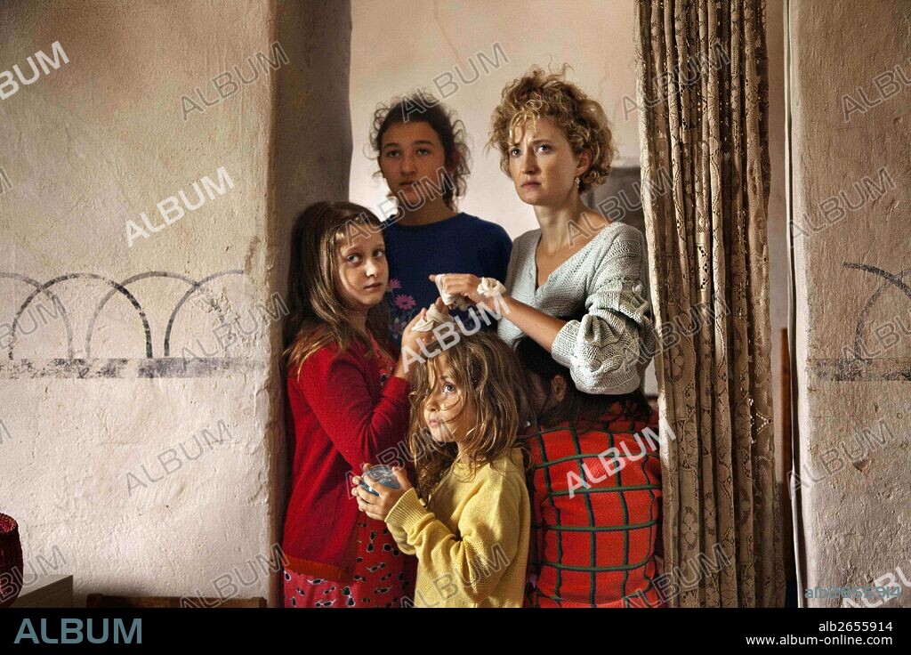 THE WONDERS, 2014 (LE MERAVIGLIE), directed by ALICE ROHRWACHER. Copyright TEMPESTA/AMKA FILMS PRODUCTIONS/RAI CINEMA.
