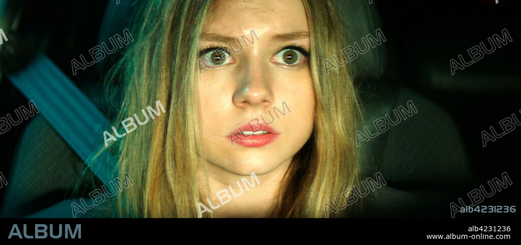 ESTER EXPOSITO in CUANDO LOS ANGELES DUERMEN, 2018, directed by GONZALO BENDALA. Copyright ARALAN FILMS.