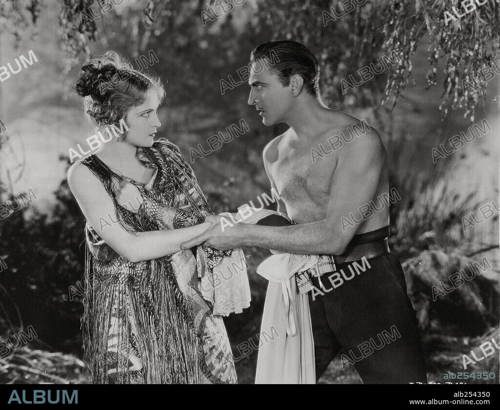 CAMILLA HORN and JOHN BARRYMORE in TEMPEST, 1928, directed by SAM TAYLOR. Copyright UNITED ARTISTS.