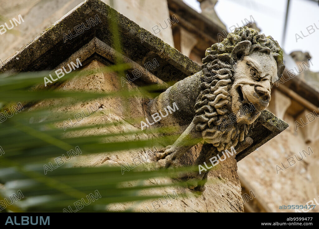 gargola, iglesia parroquial Sant Josep de Terme, S Indioteria, Palma, Mallorca, balearic islands, Spain.