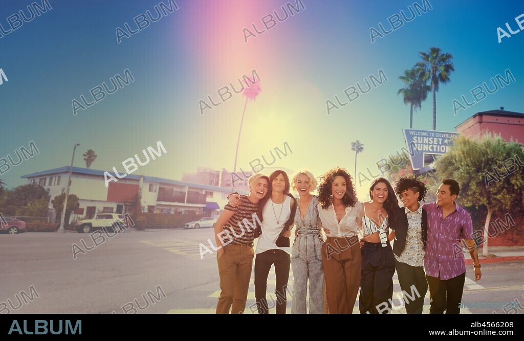 ARIENNE MANDI, JENNIFER BEALS, KATHERINE MOENNIG, LEISHA HAILEY, LEO SHENG and SEPIDEH MOAFI in L WORD: THE L WORD: GENERATION Q, 2019. Copyright SHOWTIME.