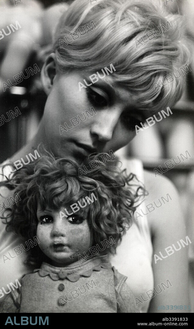 FANDO Y LIS, 1968, dirigida por ALEJANDRO JODOROWSKY. Copyright Producciones Panicas.
