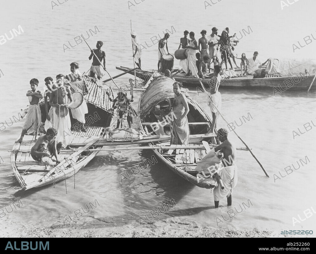 EL RÍO, 1951 (THE RIVER), dirigida por JEAN RENOIR. Copyright UNITED ARTISTS.