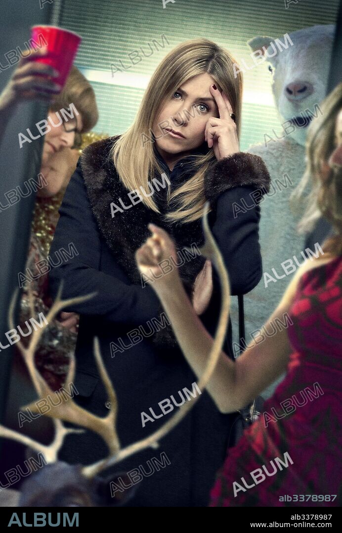 JENNIFER ANISTON in OFFICE CHRISTMAS PARTY, 2016, directed by JOSH GORDON and WILL SPECK. Copyright BLUEGRASS FILMS/DREAMWORKS PICTURES/ DREAMWORKS SKG.