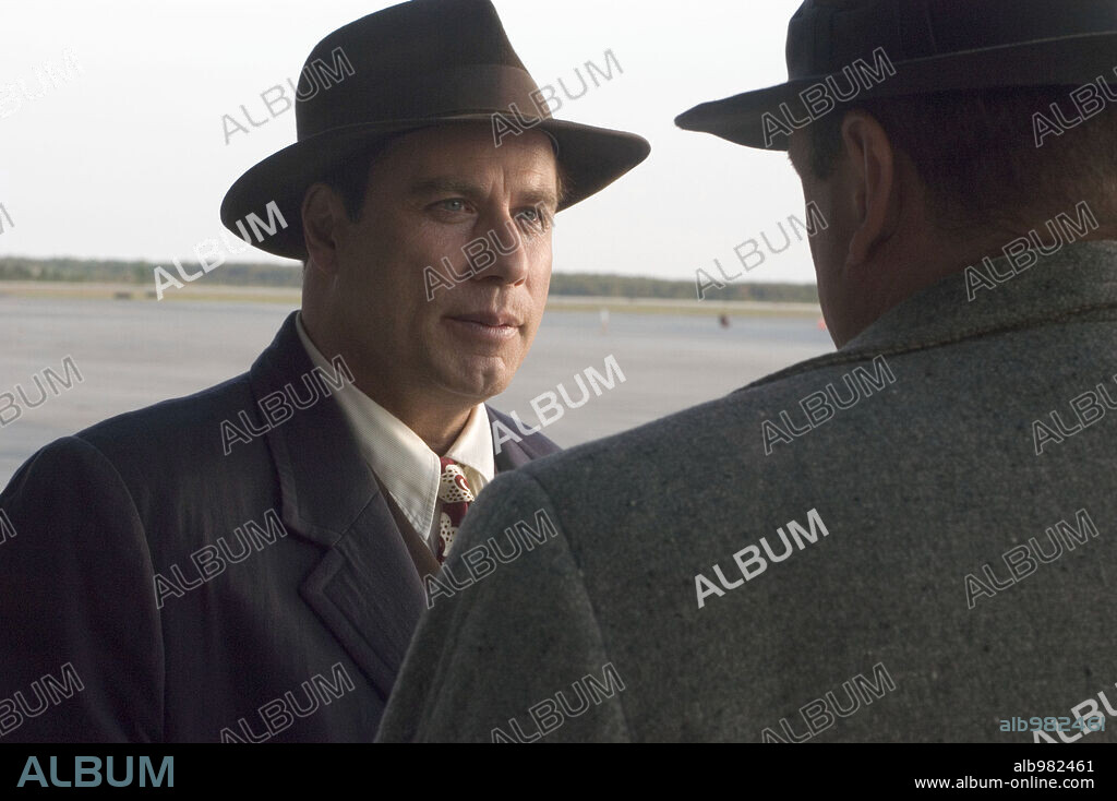 JOHN TRAVOLTA in LONELY HEARTS, 2006, directed by TODD ROBINSON. Copyright MILLENNIUM FILMS/EMMETT/FURLA FILMS/EQUITY PICTURES MEDIENFO.