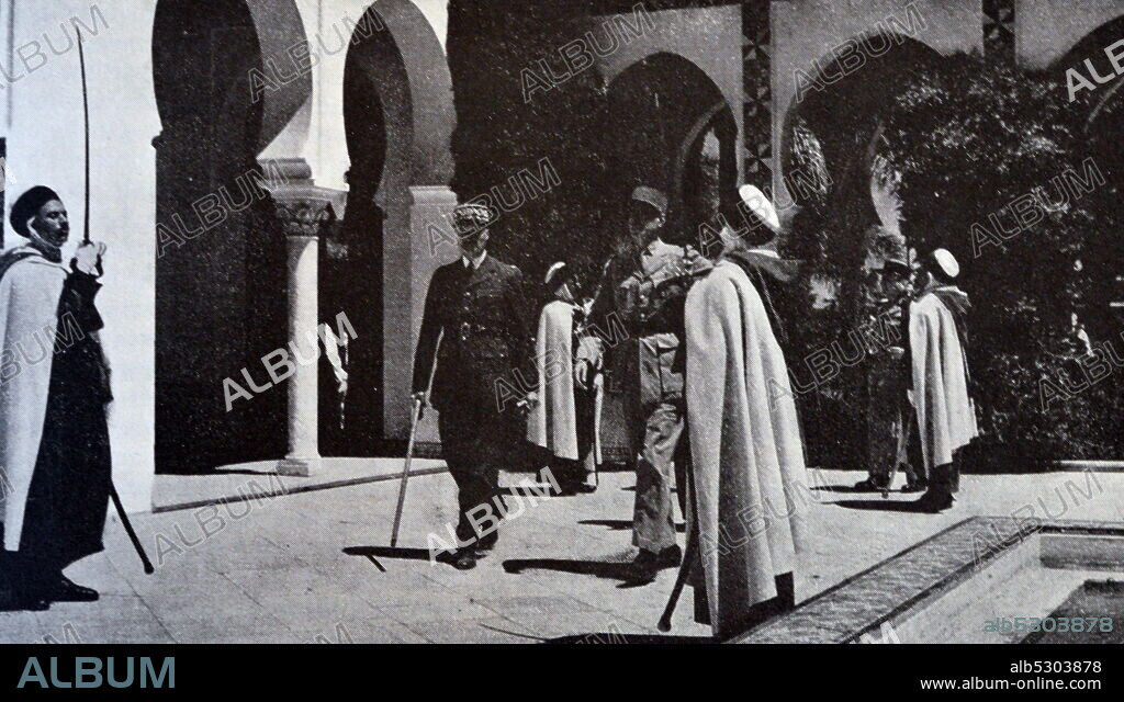 Black and white photograph of World War II (1939-1945); French Generals Henri Giraud (1879-1949) and Charles de Gaulle (1890-1970) arrive at the Eastern Palace in Algiers, 30 May 1943.
