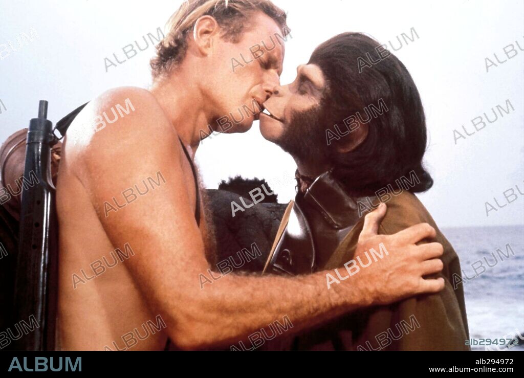 CHARLTON HESTON and KIM HUNTER in PLANET OF THE APES, 1968, directed by FRANKLIN J. SCHAFFNER. Copyright 20TH CENTURY FOX.