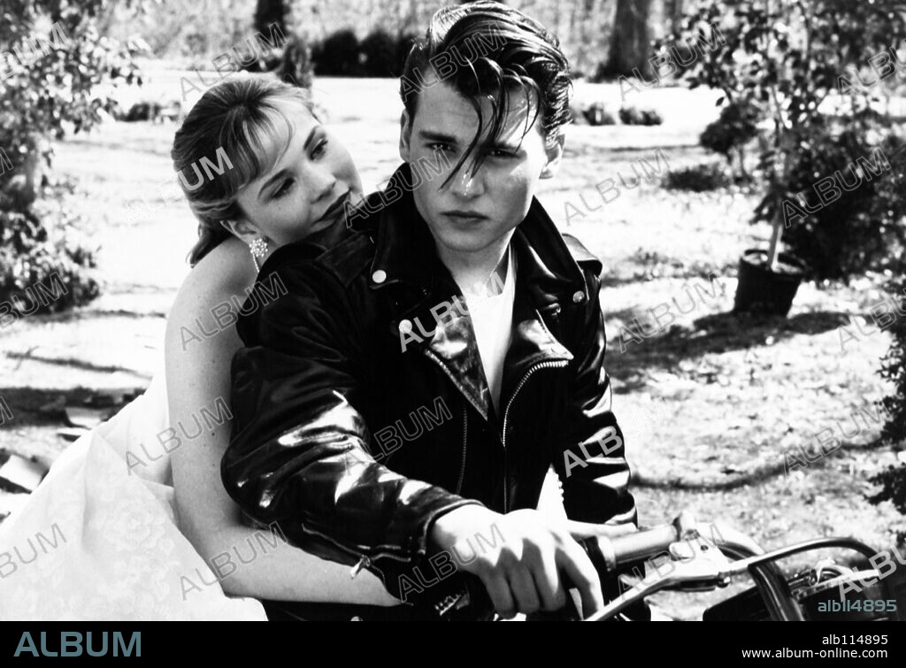 AMY LOCANE und JOHNNY DEPP in CRY-BABY, 1990, unter der Regie von JOHN WATERS. Copyright UNIVERSAL PICTURES.