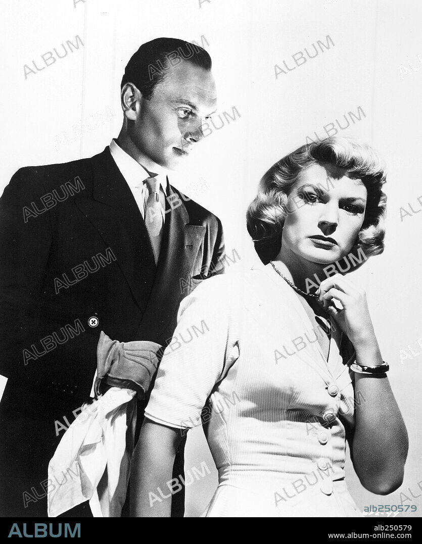 K. T. STEVENS y YUL BRYNNER en PUERTO DE NUEVA YORK, 1949 (PORT OF NEW YORK).