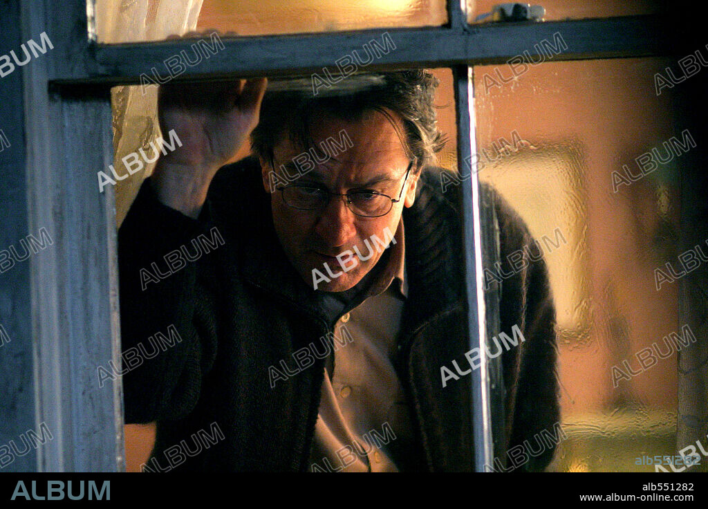 ROBERT DE NIRO in HIDE AND SEEK, 2005, unter der Regie von JOHN POLSON. Copyright 20TH CENTURY FOX.