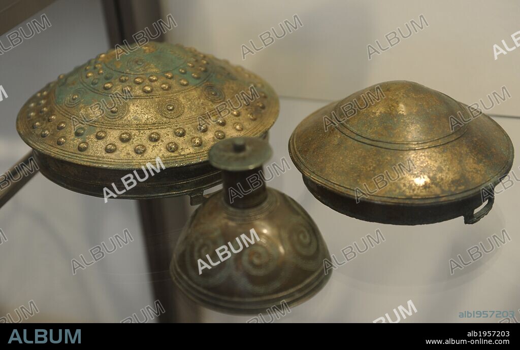 Prehistory. Art. Metal Age. Bronze Age. Belt ornaments, arm rings, a neck ring.  from a gravel hill at Fardal, central Jutland. 900-700 BC. National Museum of Denmark.