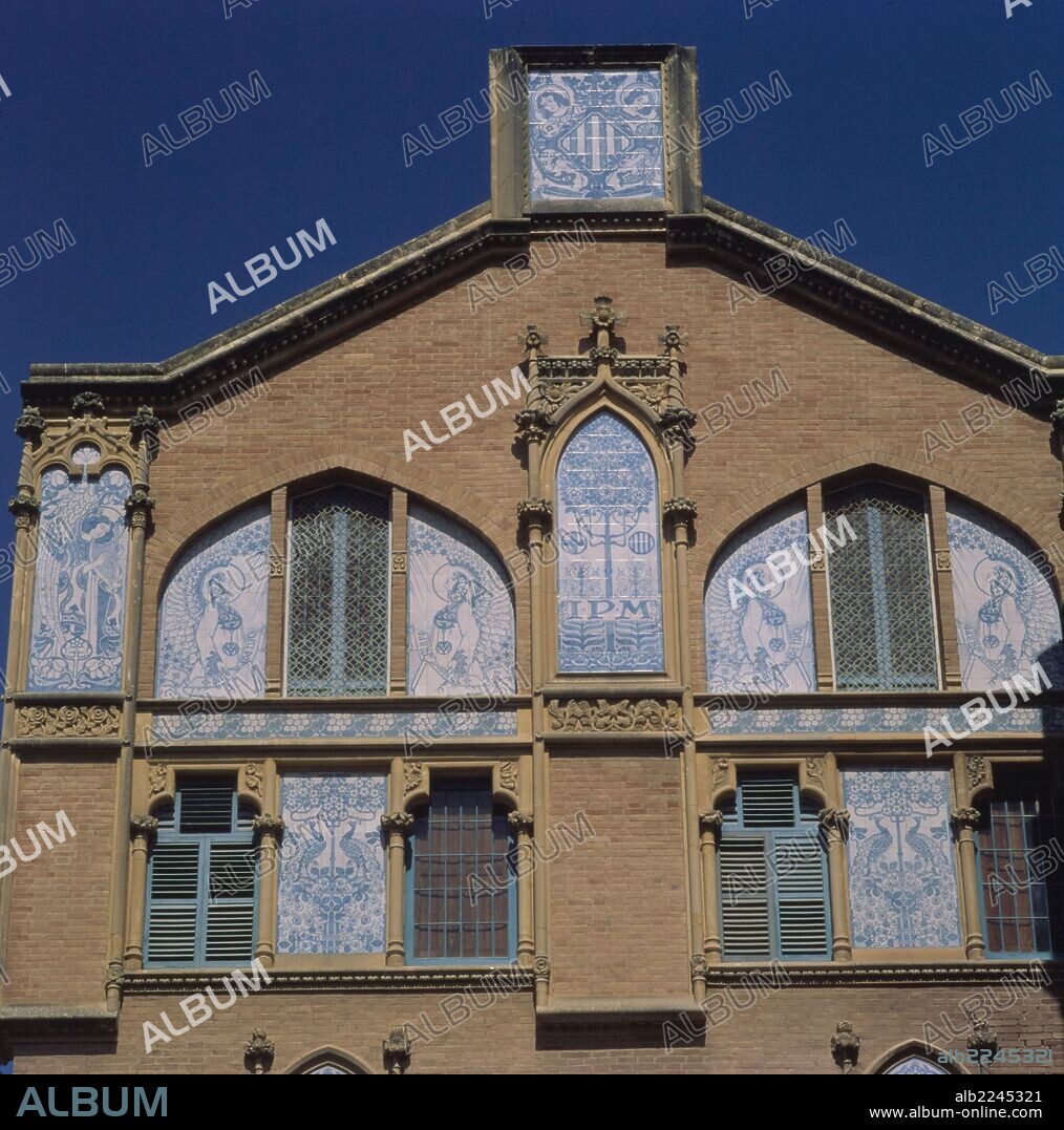 LLUÍS DOMÈNECH I MONTANER. Instituto Pere Mata, diseñado por el arquitecto modernista Lluís Domènech i Montaner. Reus, 1912.