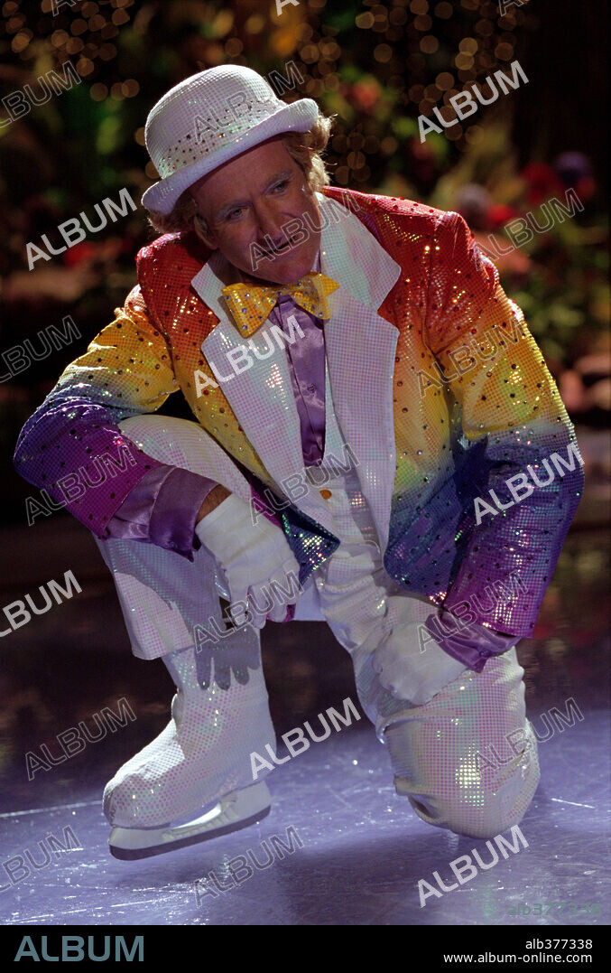 ROBIN WILLIAMS in DEATH TO SMOOCHY, 2002, directed by DANNY DEVITO. Copyright WARNER BROS. PICTURES.