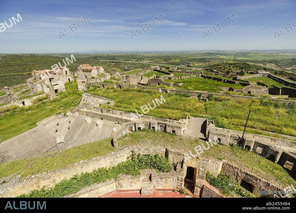 Fuerte Da Graça, construido por el Conde de Lippie en el Siglo XVIII, en el lugar que ocupaba una antigua ermita dominica.Elvas, Alentejo, Portugal, europa.