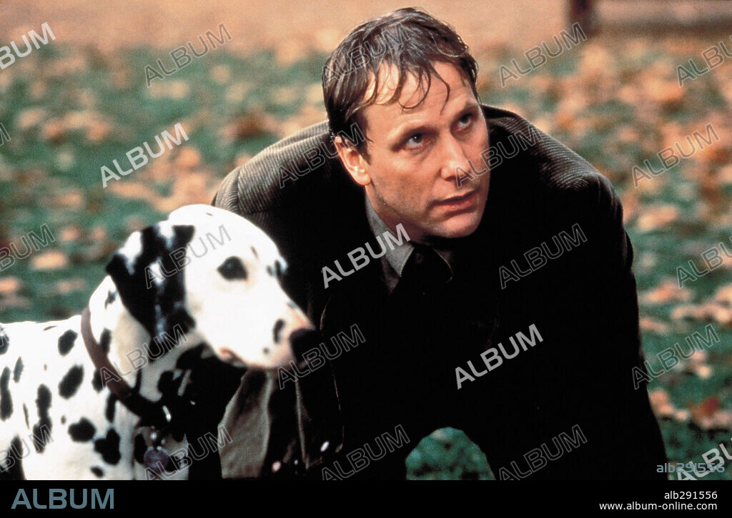 JEFF DANIELS in 101 DALMATIANS, 1996, unter der Regie von STEPHEN HEREK. Copyright WALT DISNEY PRODUCTIONS / COOTE, CLIVE.
