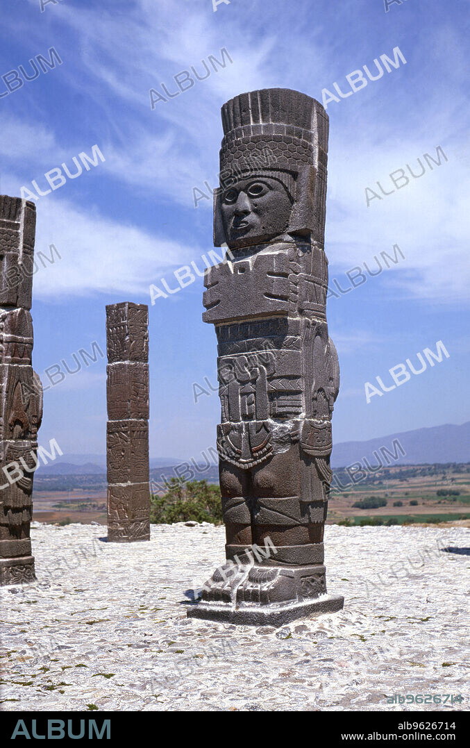 Tula, religious civic center of the Toltec culture founded around 900 BC. JC, under the name Tollan Xicocotitlán, 'Atlas' from the Temple of Quetzalcoatl or Tlahuizcalpantecuhtli, they are the statues that originally supported the temple roof.