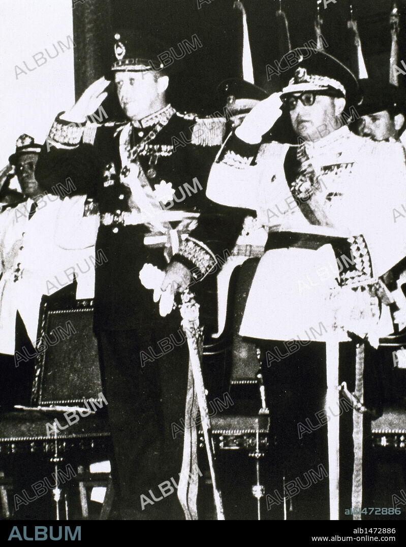 MARCOS PEREZ JIMENEZ (1914-2001). Militar y político venezolano. Presidente de Venezuela en 1953. Destituído en 1958. ALFREDO STROESSNER MATIAUDA (1912-2006). Militar y político paraguayo. Ejerció en Paraguay una Dictadura (1954-1989). STROESSNER (izquierda) y PEREZ JIMENEZ.