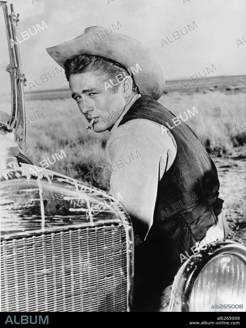 JAMES DEAN en GIGANTE, 1956 (GIANT), dirigida por GEORGE STEVENS. Copyright WARNER BROTHERS.