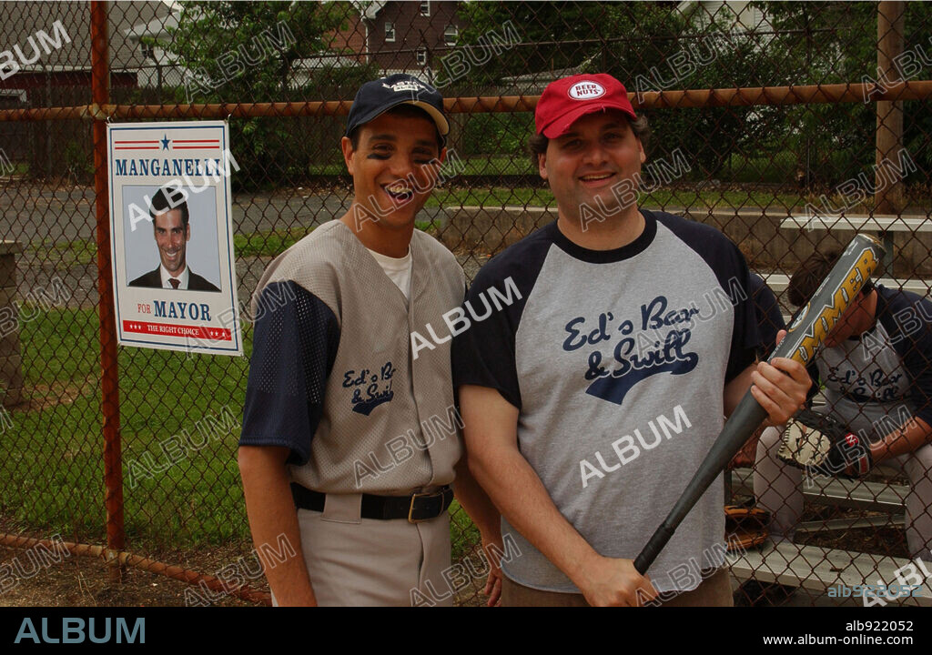 ARTIE LANGE and RALPH MACCHIO in ARTIE LANGE'S BEER LEAGUE, 2006 (BEER LEAGUE), directed by FRANK SEBASTIANO. Copyright IDENTITY FILMS/CKRUSH ENTERTAINMENT.