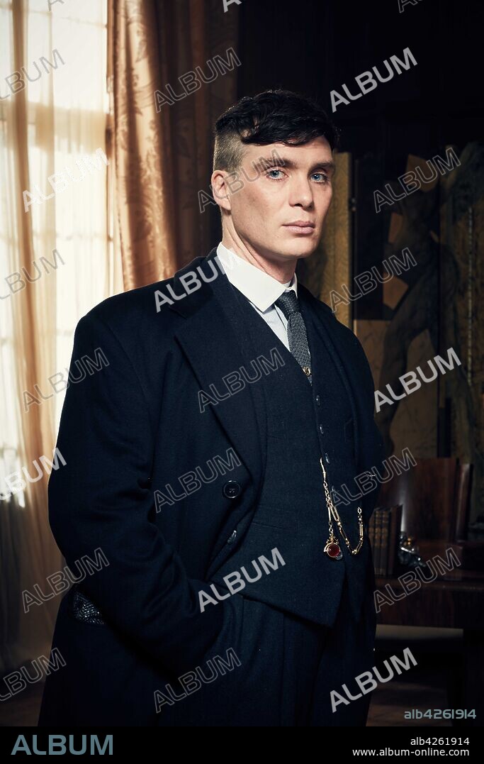 CILLIAN MURPHY in PEAKY BLINDERS, 2013, directed by STEVEN KNIGHT. Copyright BRITISH BROADCASTING CORPORATION (bbc). Season 3.