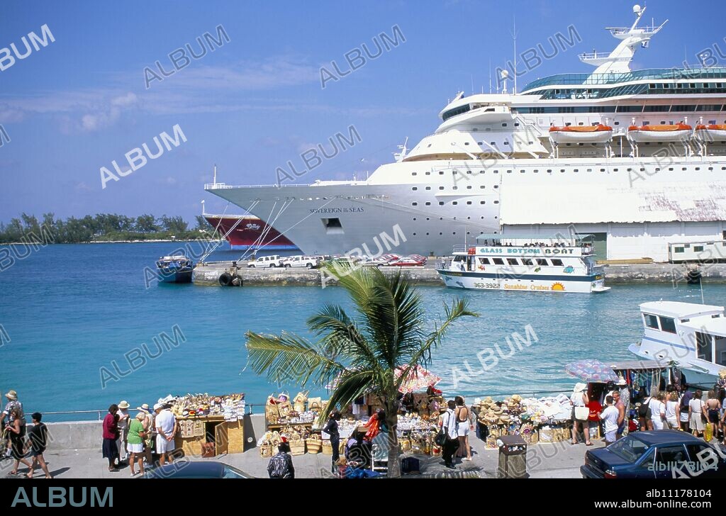 Cruise ship, dockside, Nassau, Bahamas, West Indies, Central America.