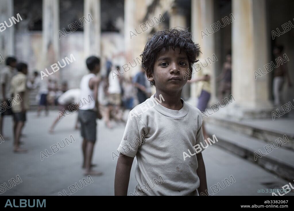 SUNNY PAWAR dans LION, 2016, réalisé par GARTH DAVIS. Copyright SEE-SAW FILMS/AQUARIUS FILMS/SCREEN AUSTRALIA/SUNSTAR ENT.