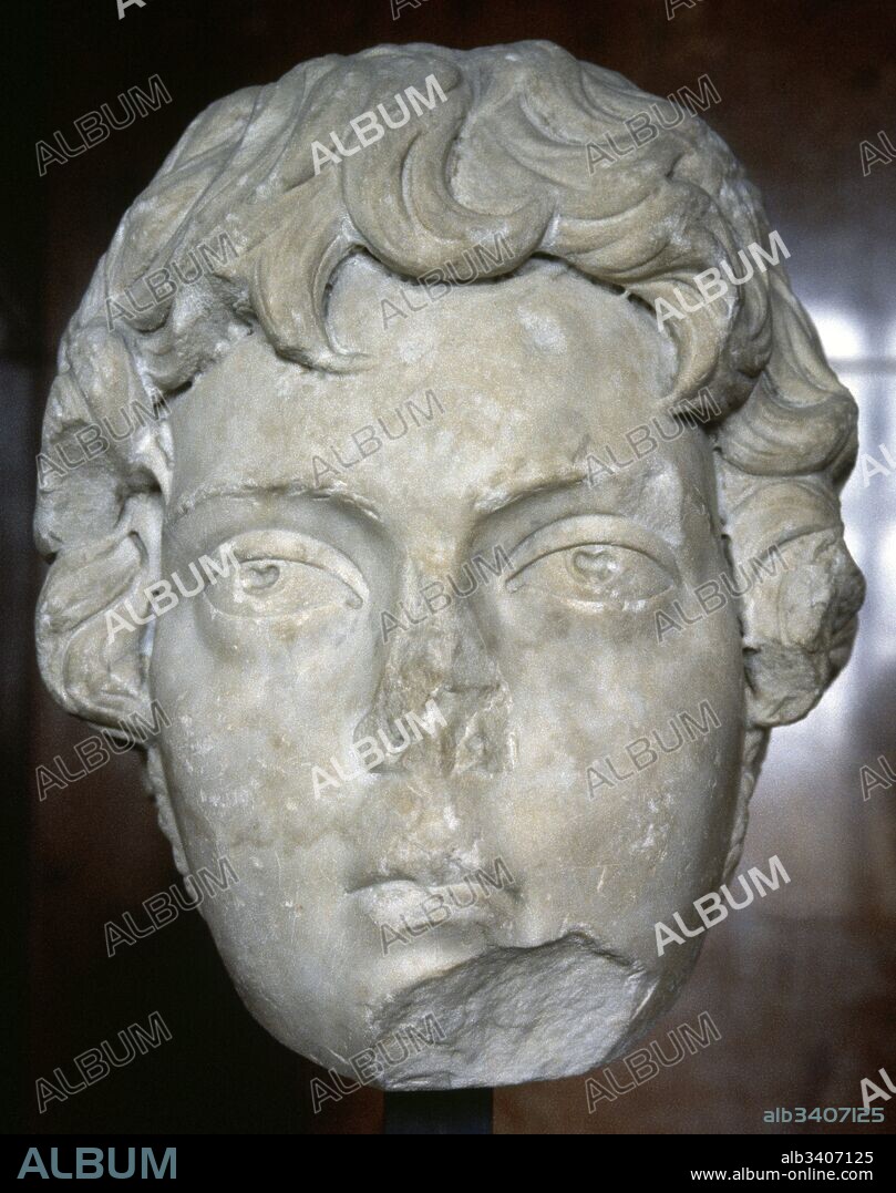 Busto de Caracalla de niño (188-217). Emperador romano (211-217). Dinastía de los Severos. Obra romana a partir del trabajo de un escultor ático. Mármol. Procede de Markouna, Argelia, primer tercio del siglo III. Museo del Louvre, París, Francia.