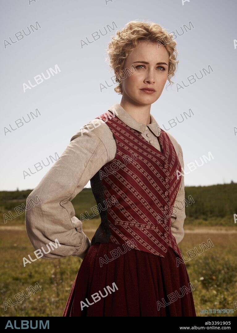 DOMINIQUE MCELLIGOTT en INFIERNO SOBRE RUEDAS, 2011 (HELL ON WHEELS), dirigida por ADAM DAVIDSON y DAVID VON ANCKEN. Copyright AMERICAN MOVIE CLASSICS (AMC).