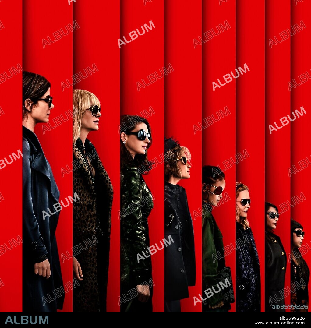 ANNE HATHAWAY, AWKWAFINA, HELENA BONHAM CARTER, MINDY KALING, RIHANNA, SANDRA BULLOCK and SARAH PAULSON in OCEAN'S EIGHT, 2018, directed by GARY ROSS. Copyright SMOKEHOUSE PICTURES/VILLAGE ROADSHOW PICTURES.