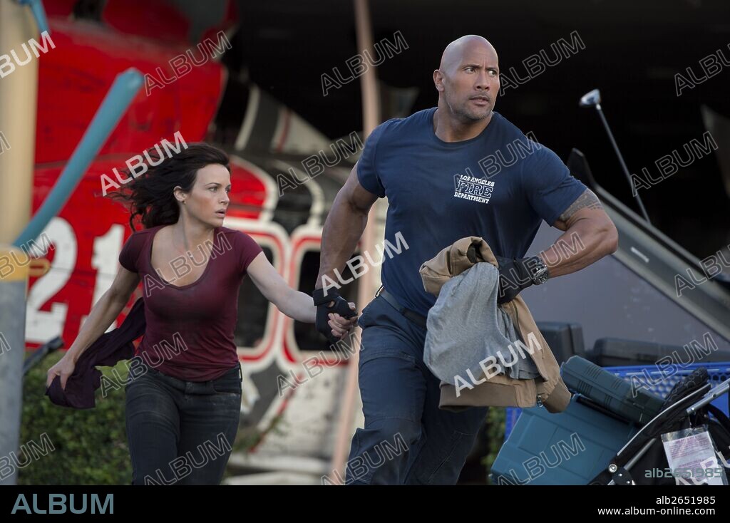 CARLA GUGINO in SAN ANDREAS, 2015, unter der Regie von BRAD PEYTON. Copyright WARNER BROS/VILLAGE ROADSHOW PICTURES/NEW LINE CINEMA/FLYNN.