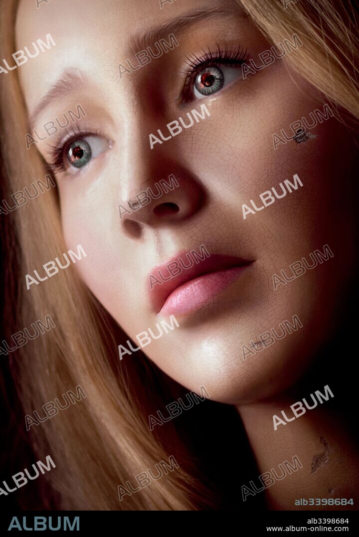 JENNIFER LAWRENCE en MADRE!, 2017 (MOTHER!), dirigida por DARREN ARONOFSKY. Copyright Protozoa Pictures.