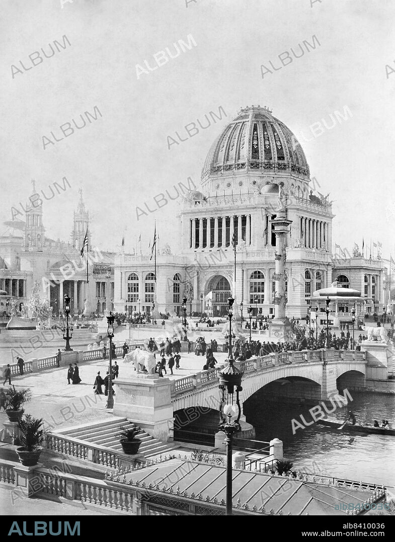 Administration Building and Grand Court, World's Columbian Exposition, Chicago, Illinois, USA, Frances Benjamin Johnston, 1893.
