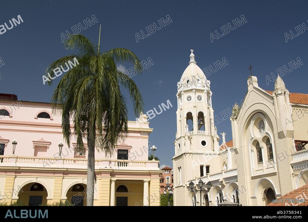 Church and Convent of San Francisco de Asis, Plaza Bolivar, Cosco Viejo, UNESCO World Heritage Site, Panama City, Panama, Central America.