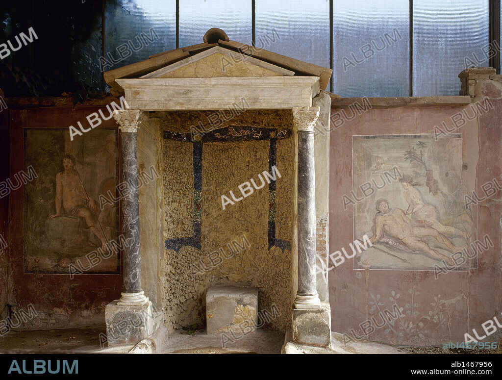 Italy. Pompeii. The House of Loreius Tiburtinus (also called the House of Octavius Quartio).Aedicula with decorative frescoes painted by Lucius with the myth of Narcissus (left) and Pyramus and Thisbe (right).