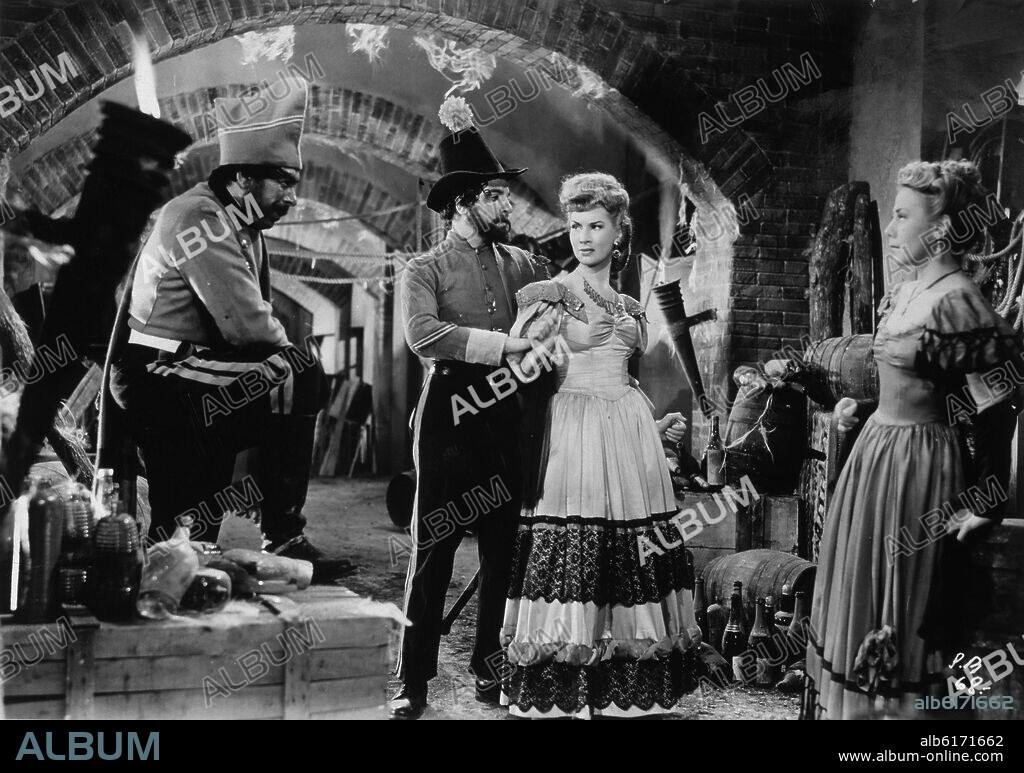DEMARE LUCAS / FREGONESE HUGO. ESCENA DE LA PELICULA "PAMPA BARBARA" - 1945 - CINE ARGENTINO.