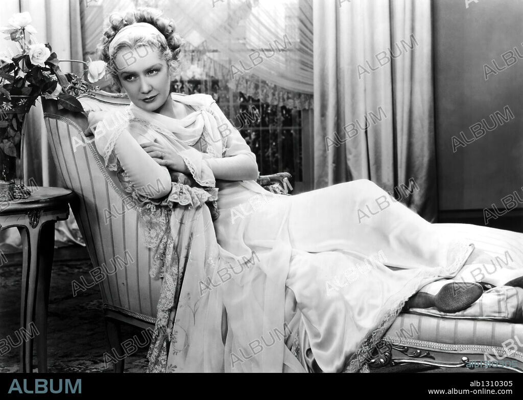 MIRIAM HOPKINS in BECKY SHARP, 1935, directed by ROUBEN MAMOULIAN. Copyright PIONEER PICTURES.