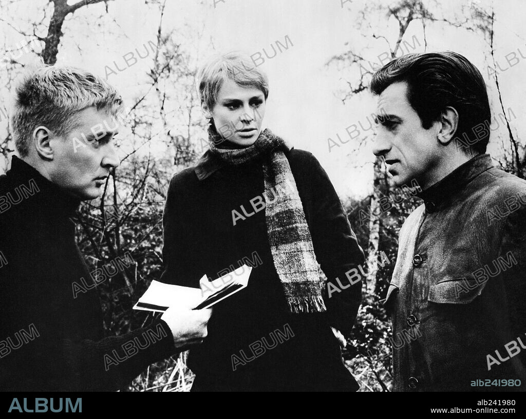 JULIE CHRISTIE y OSKAR WERNER en FAHRENHEIT 451, 1966, dirigida por FRANCOIS TRUFFAUT. Copyright ANGLO ENTERPRISE-VINEYARD-RANK/UNIVERSAL.