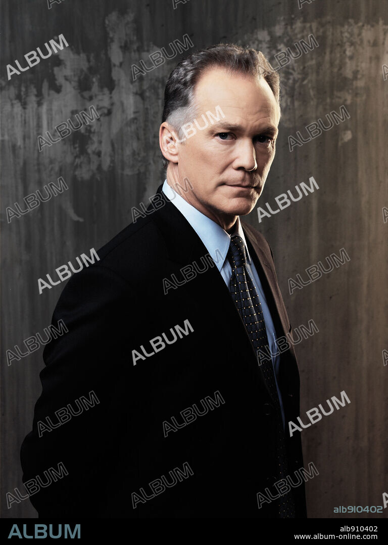 JAMES MORRISON in 24, 2001, directed by JOEL SURNOW and ROBERT COCHRAN. Copyright FOX.