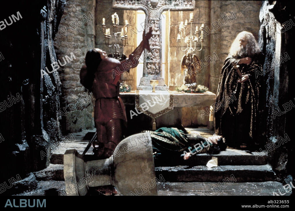 GARY OLDMAN y WINONA RYDER en DRÁCULA, DE BRAM STOKER, 1992 (DRACULA), dirigida por FRANCIS FORD COPPOLA. Copyright COLUMBIA PICTURES / NELSON, RALPH.