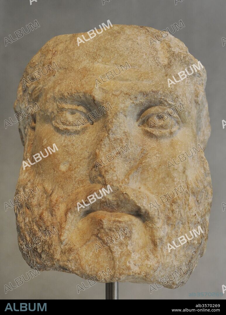 Milcíades II el Joven, llamado el Maratonómaco (550 a. C-488 A. C). Político y general ateniense de la familia de los Filaidas. Estratego durante la batalla de Maratón en el año 490 A. C. Fragmento cabeza. Copia de un grupo escultórico en bronce, trabajo por Fídeas, que dedicaron los atenienses en Delfos del botín de la victoria contra los persas en Maratón. 2nd century AD. Museo de la Acrópolis (Acropolis Museum). Atenas. Grecia.