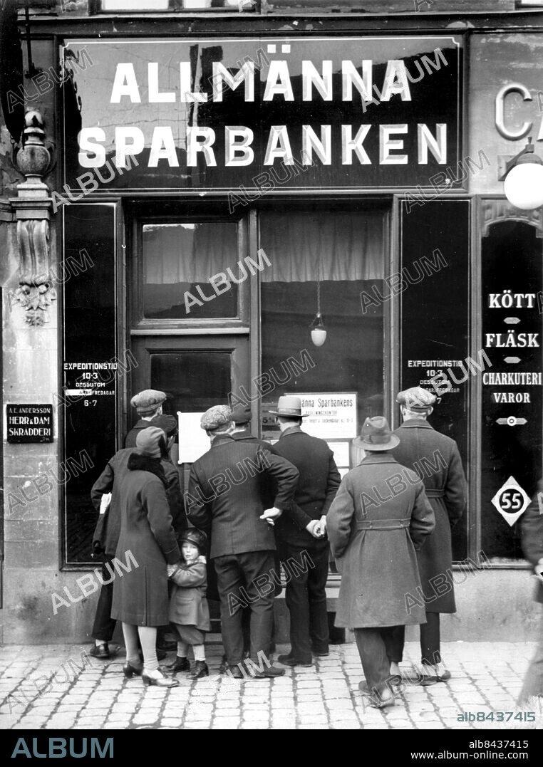 Stockholm 290429- Allmänna sparbankens kontort på Hornsgatan 55. Foto: Dagens Nyheter. Kod 194 . COPYRIGHT SCANPIX SWEDEN.