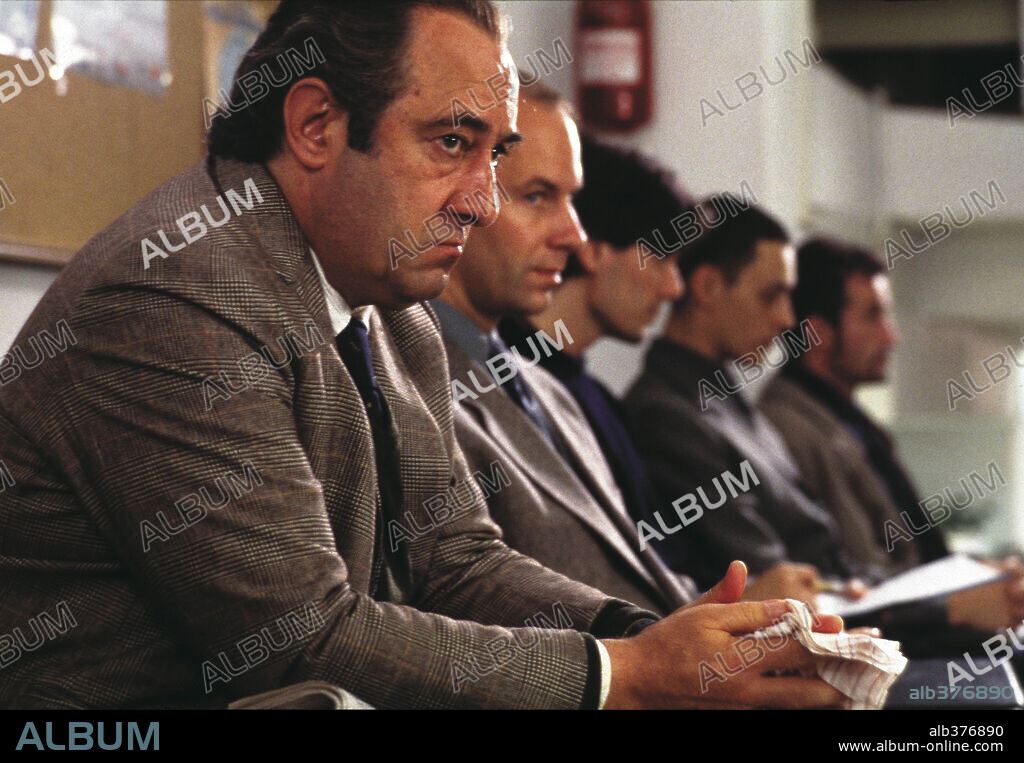 JOSE ANGEL EGIDO en LOS LUNES AL SOL, 2002, dirigida por FERNANDO LEON DE ARANOA. Copyright ELIAS QUEREJETA PC/MEDIAPRO.