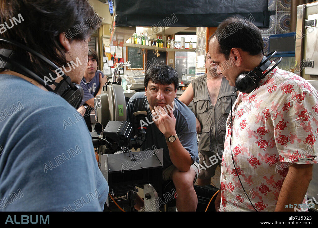 JOSE CORBACHO und JUAN CRUZ in TAPAS, 2005, unter der Regie von JOSE CORBACHO und JUAN CRUZ. Copyright FILMAX.