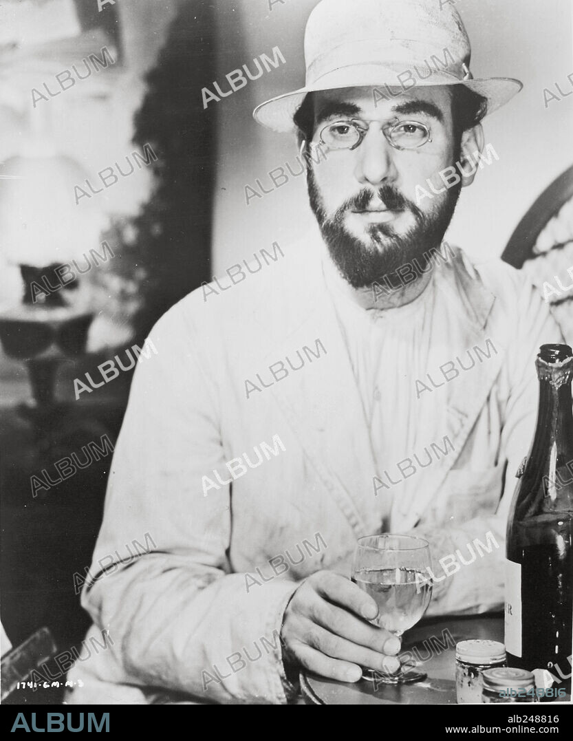 JOSE FERRER y Henri de Toulouse-Lautrec. JOSE FERRER en MOULIN ROUGE, 1952, dirigida por JOHN HUSTON. Copyright UNITED ARTISTS.