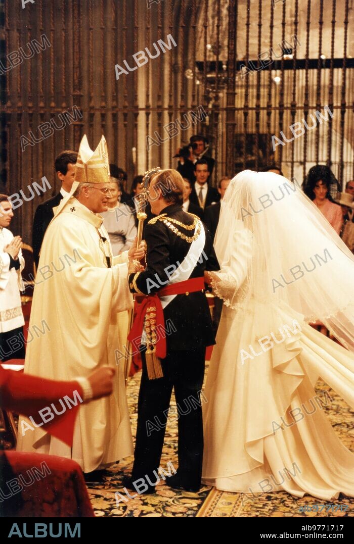 17 marzo 1995. Boda de la Infanta Elena y Jaime de Marichalar en la catedral de Sevilla.