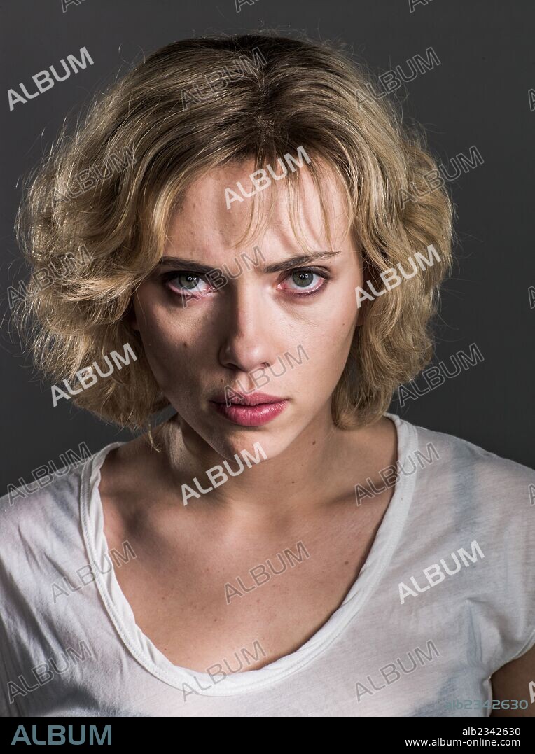 SCARLETT JOHANSSON in LUCY, 2014, directed by LUC BESSON. Copyright EUROPARCORP/TF1 FILMS PRODUCTION.